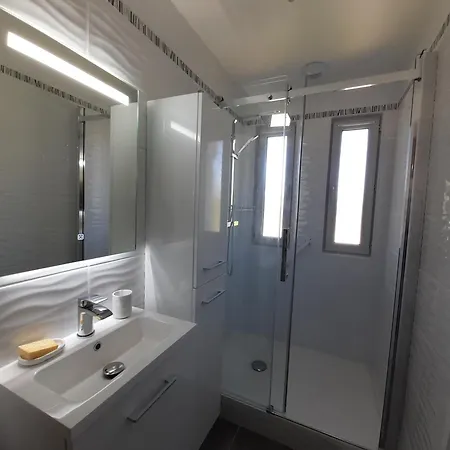 Apartment T3 Renove Avec Jardin Et Garage, Centre-ville De - Fr-1-541-99 *